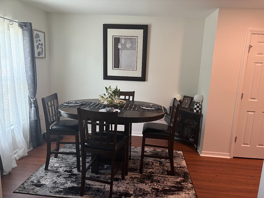 Furnished Finder property 890058_1 photo 3