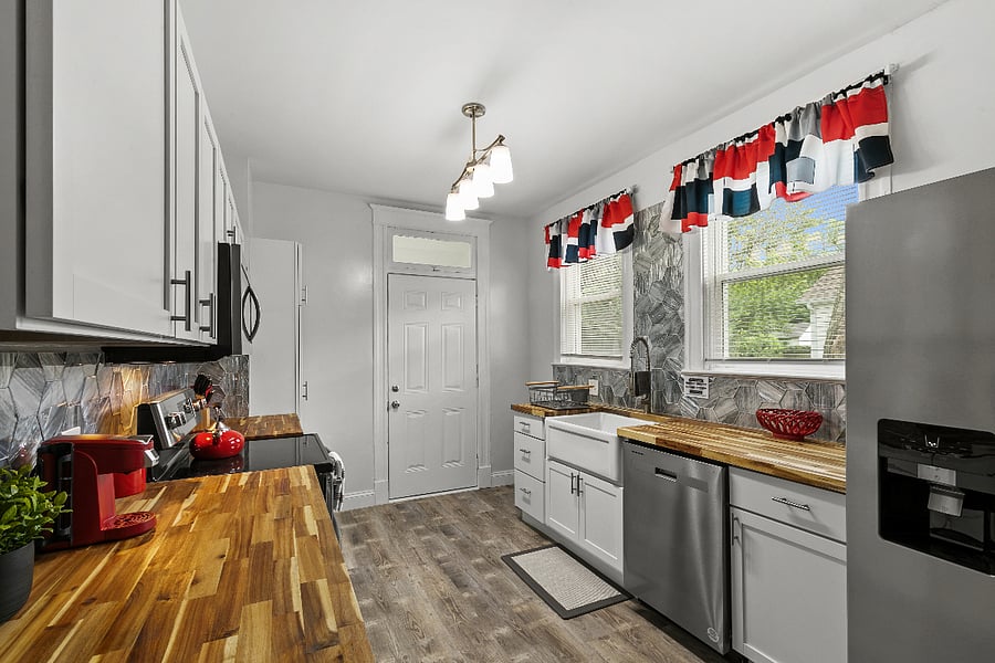 Furnished Finder property 890064_1 photo 8