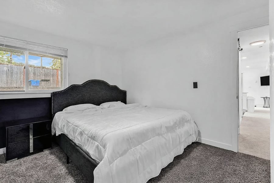 Furnished Finder property 890067_1 photo 15