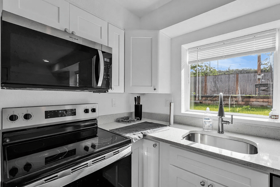 Furnished Finder property 890067_1 photo 8
