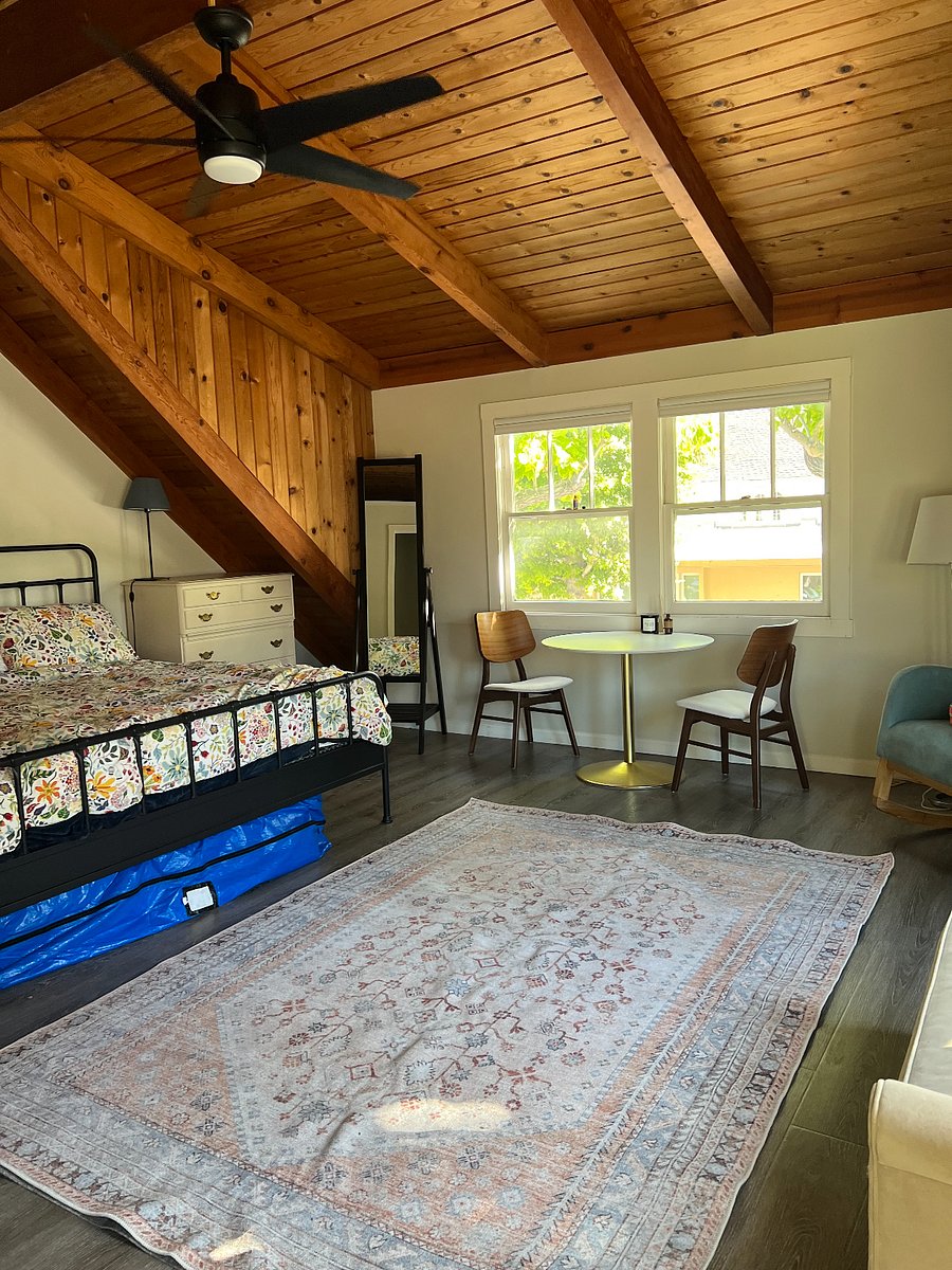 Furnished Finder property 890087_1 photo 8