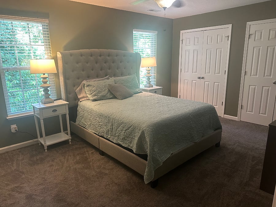 main bedroom, double closet space