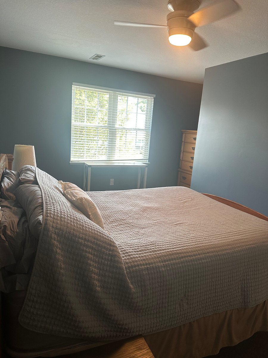2nd bedroom, lots of space