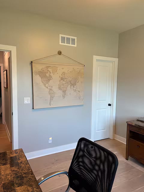 Furnished Finder property 890100_1 photo 28