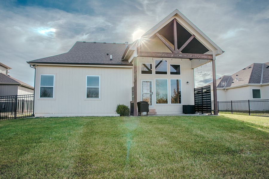 Furnished Finder property 890100_1 photo 33