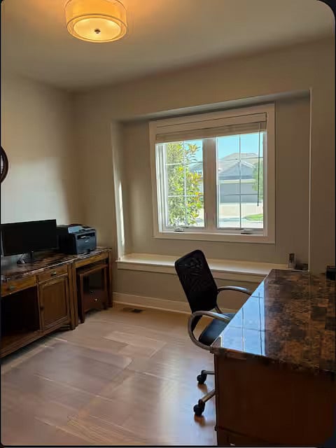 Furnished Finder property 890100_1 photo 27