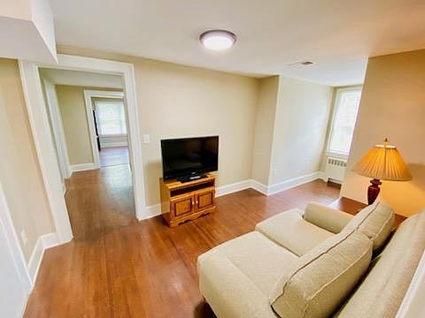 Furnished Finder property 890104_1 photo 4