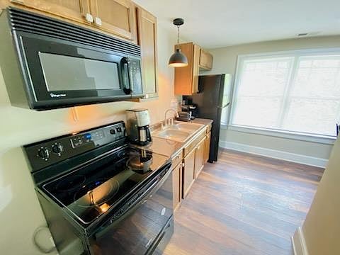 Furnished Finder property 890104_1 photo 8