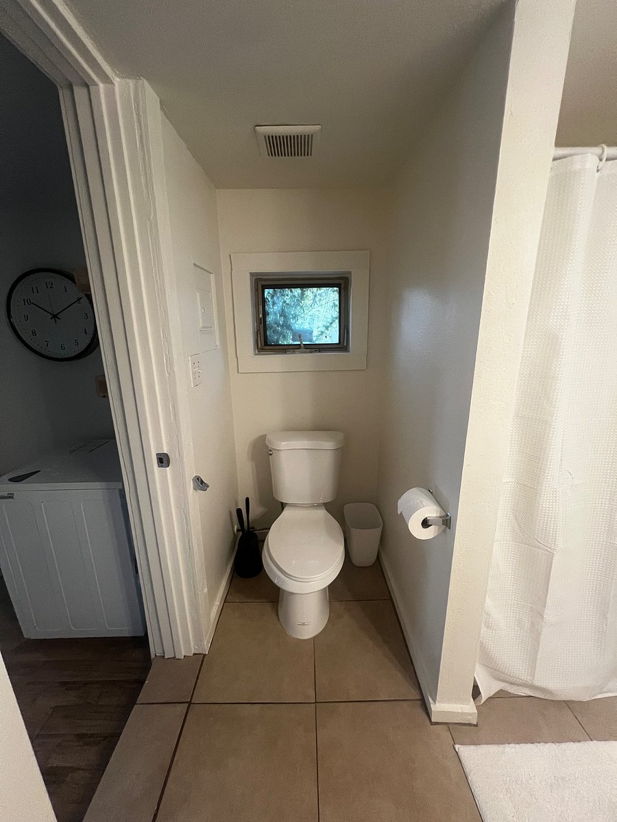 Furnished Finder property 890125_1 photo 8
