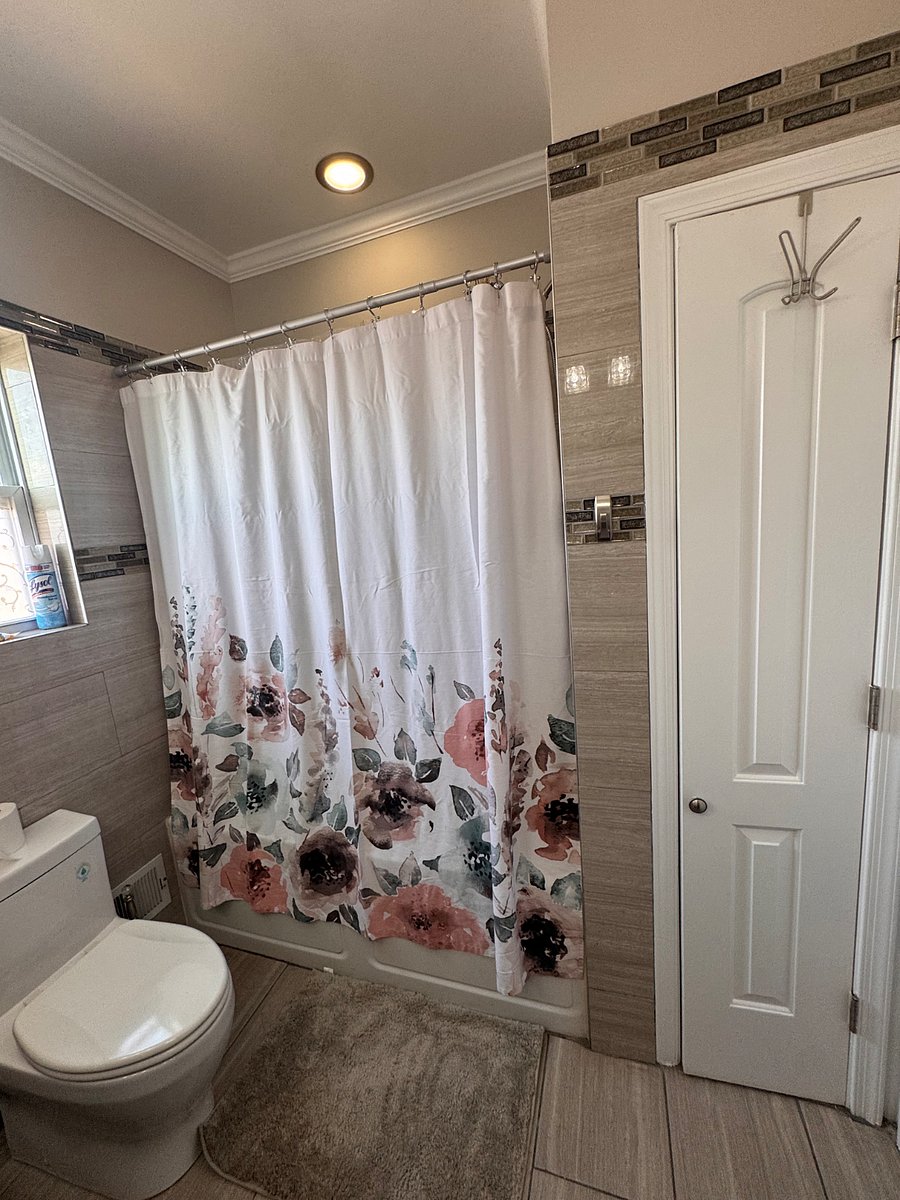 Furnished Finder property 890135_1 photo 25