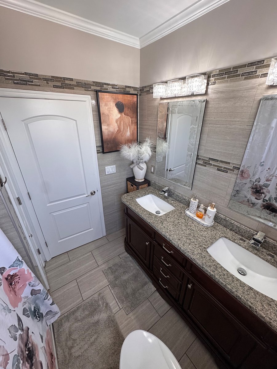 Furnished Finder property 890135_1 photo 32