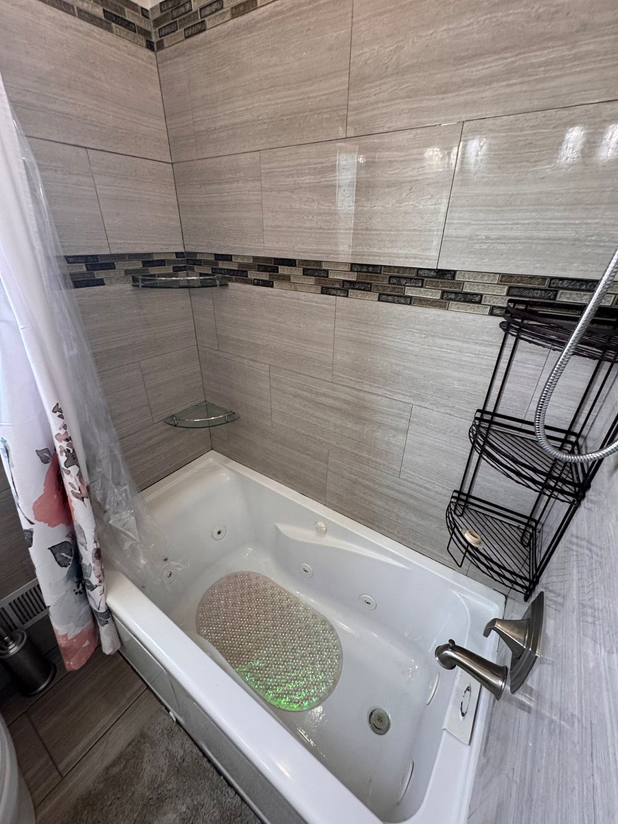Furnished Finder property 890135_1 photo 24