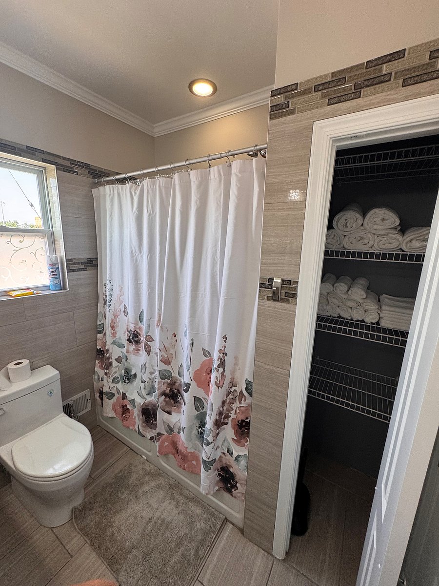 Furnished Finder property 890135_1 photo 26