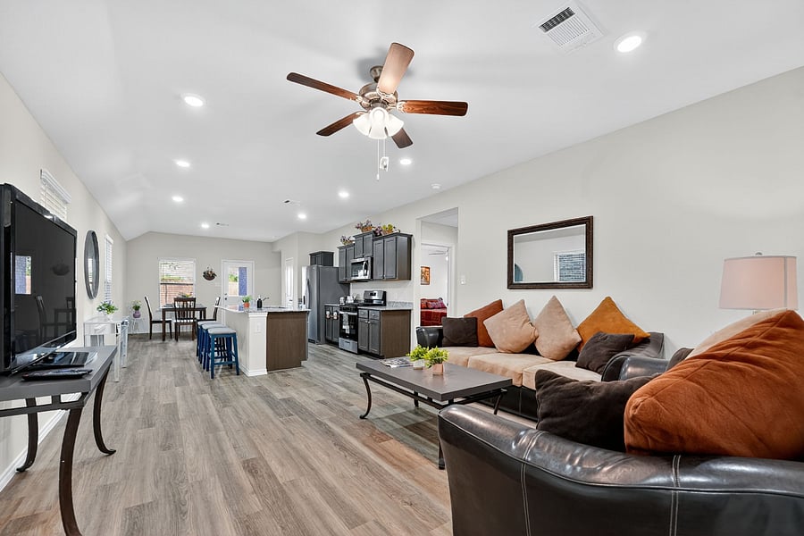 Furnished Finder property 890147_1 photo 4