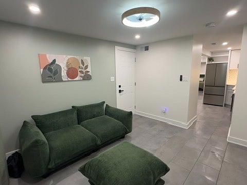 Furnished Finder property 890161_1 photo 11