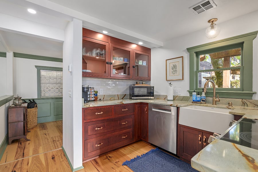 Furnished Finder property 890164_3 photo 11