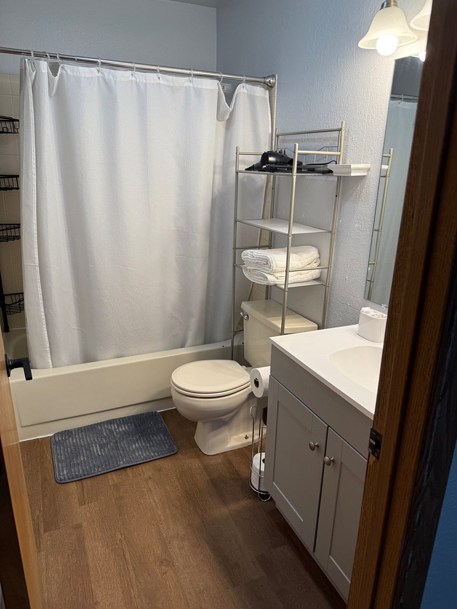 Furnished Finder property 890170_1 photo 12