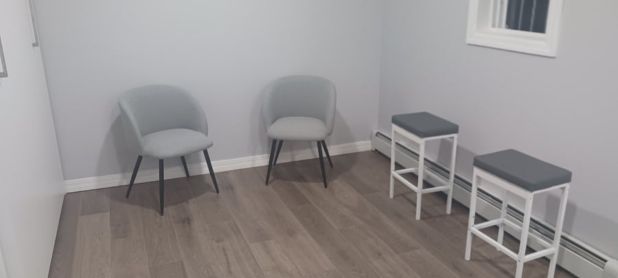 Sitting area when Bed Closed