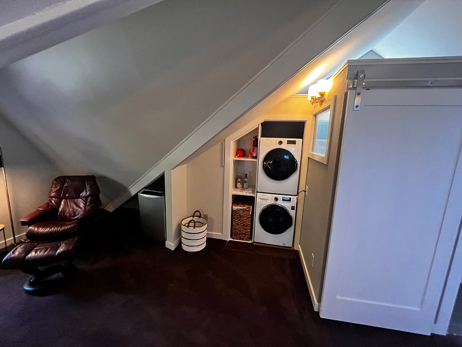 Laundry space / upstairs
