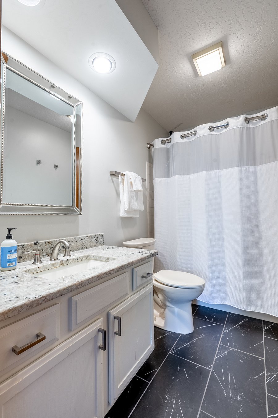 Furnished Finder property 890359_1 photo 29