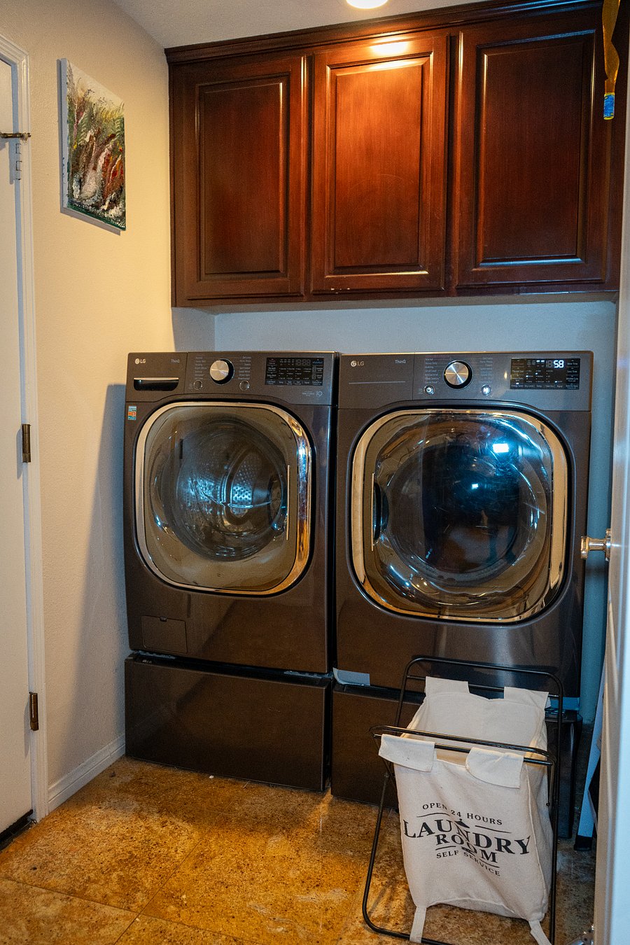 Furnished Finder property 890376_1 photo 24