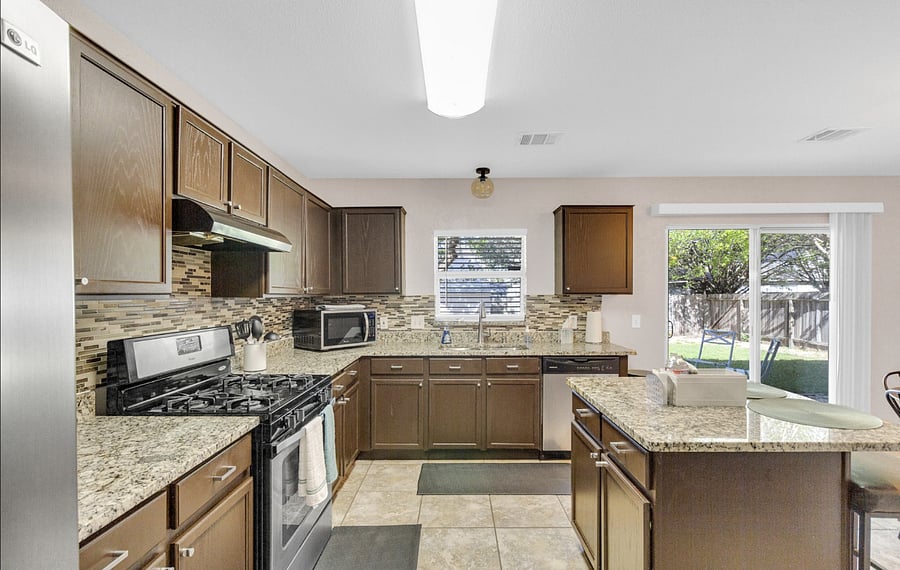 Furnished Finder property 890399_1 photo 21