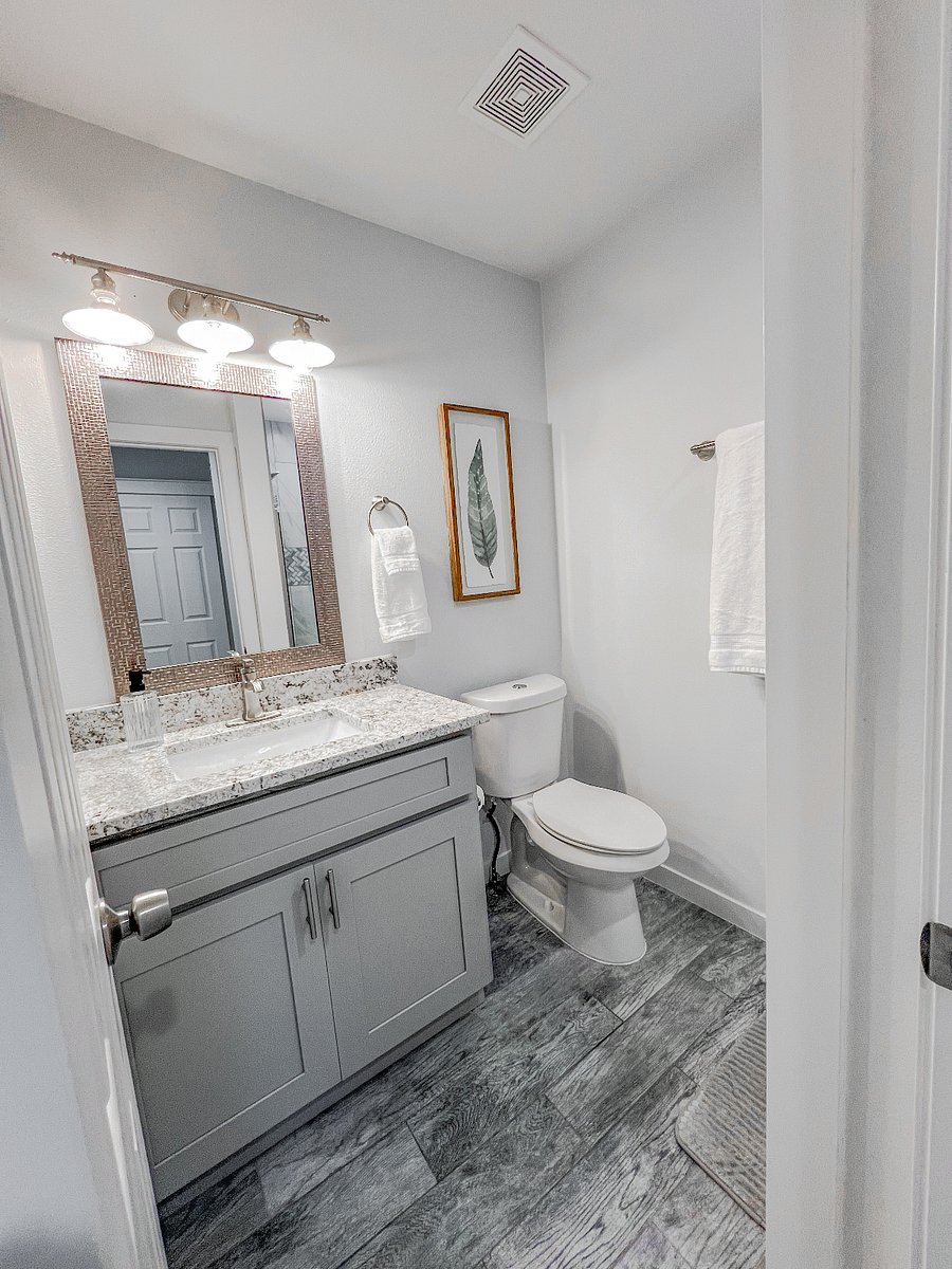 Bathroom #2