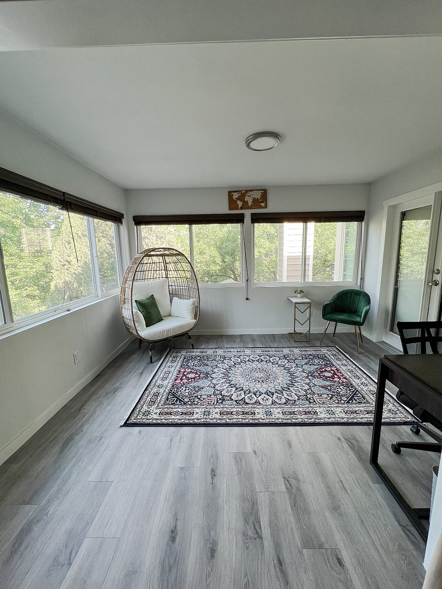 Sun room and office space