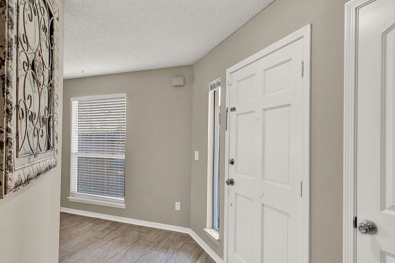 Furnished Finder property 890464_1 photo 39