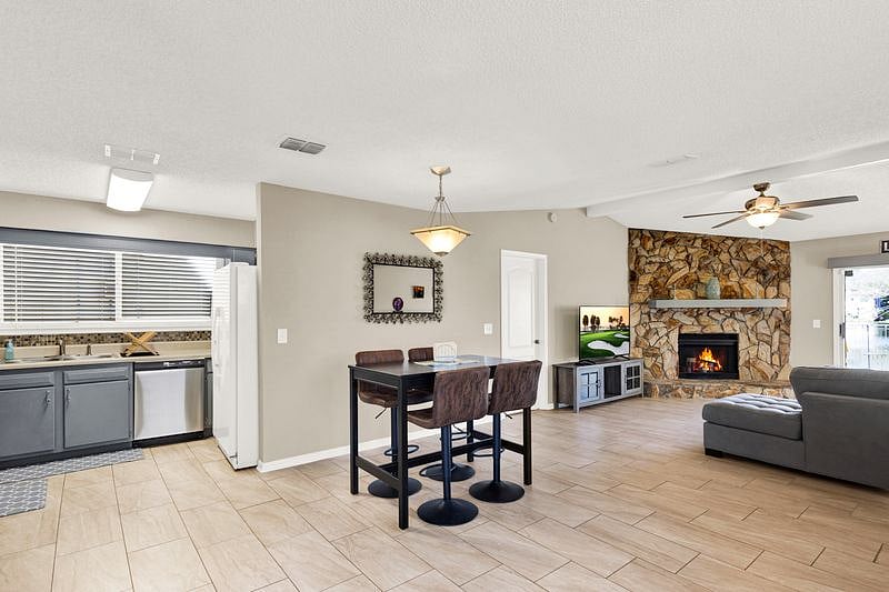 Furnished Finder property 890464_1 photo 13