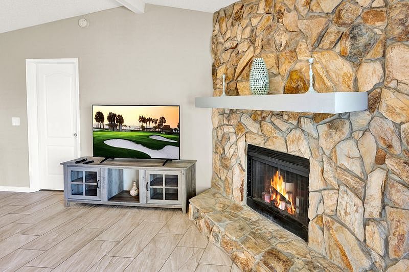 Furnished Finder property 890464_1 photo 33