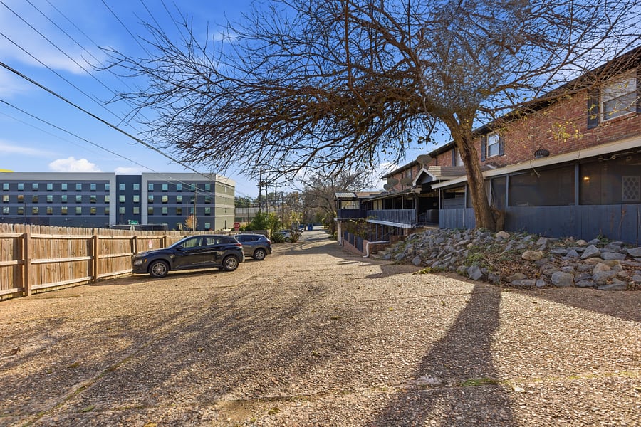 Furnished Finder property 890488_1 photo 20