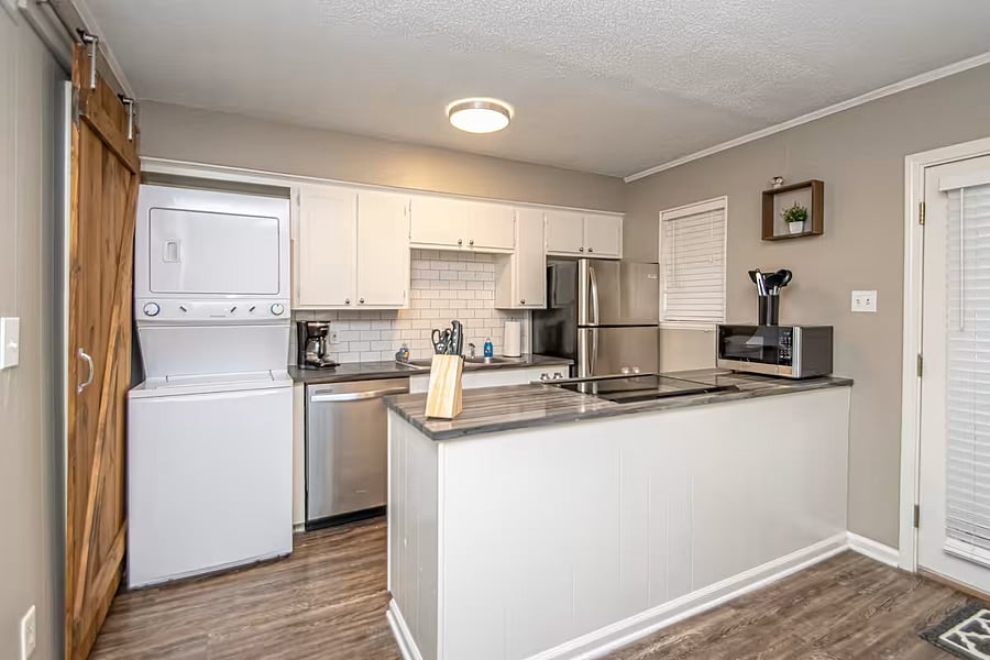 Furnished Finder property 890488_1 photo 5