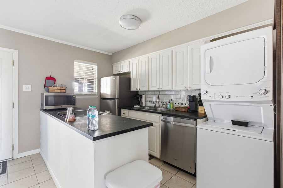 Furnished Finder property 890488_2 photo 7