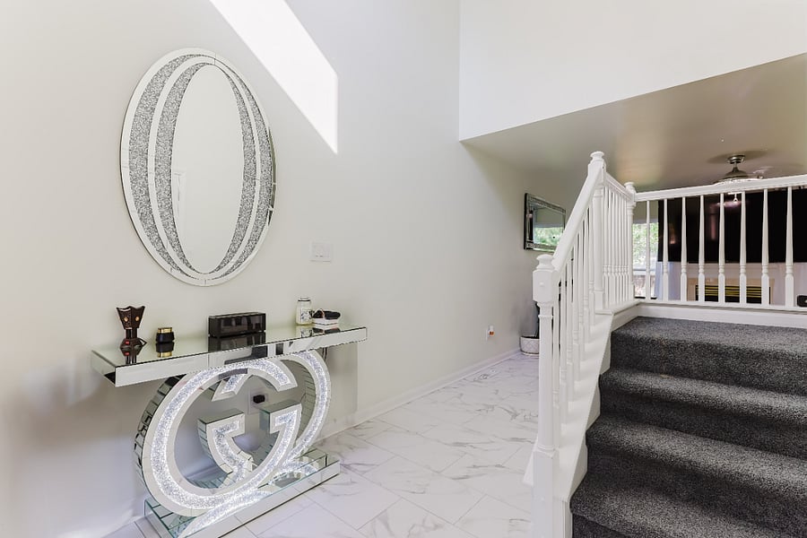 Entrance hall way