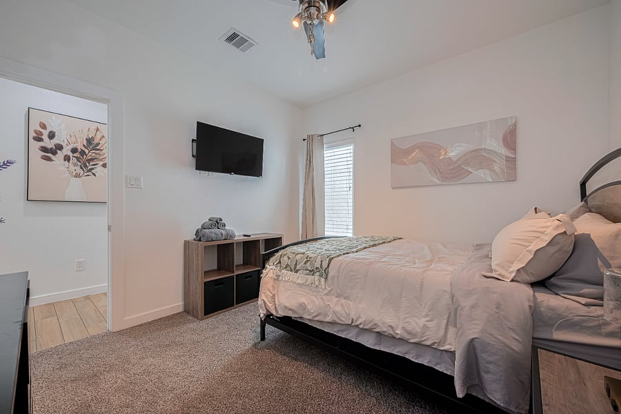Furnished Finder property 890502_1 photo 22