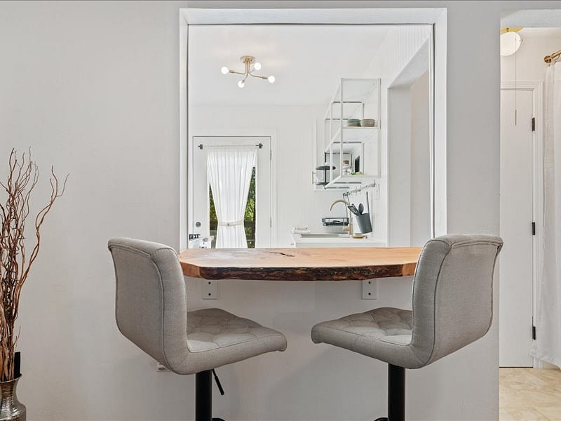 Furnished Finder property 890516_1 photo 13