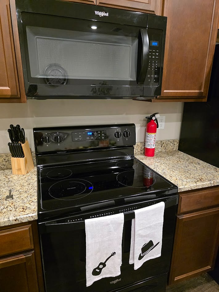 Full Kitchen with Microwave and Stove