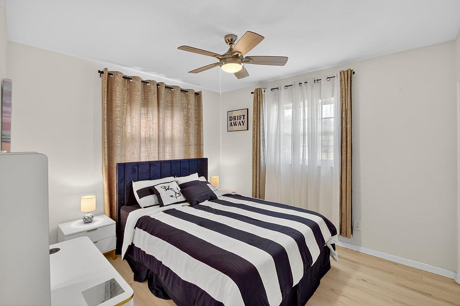 Furnished Finder property 890610_1 photo 11