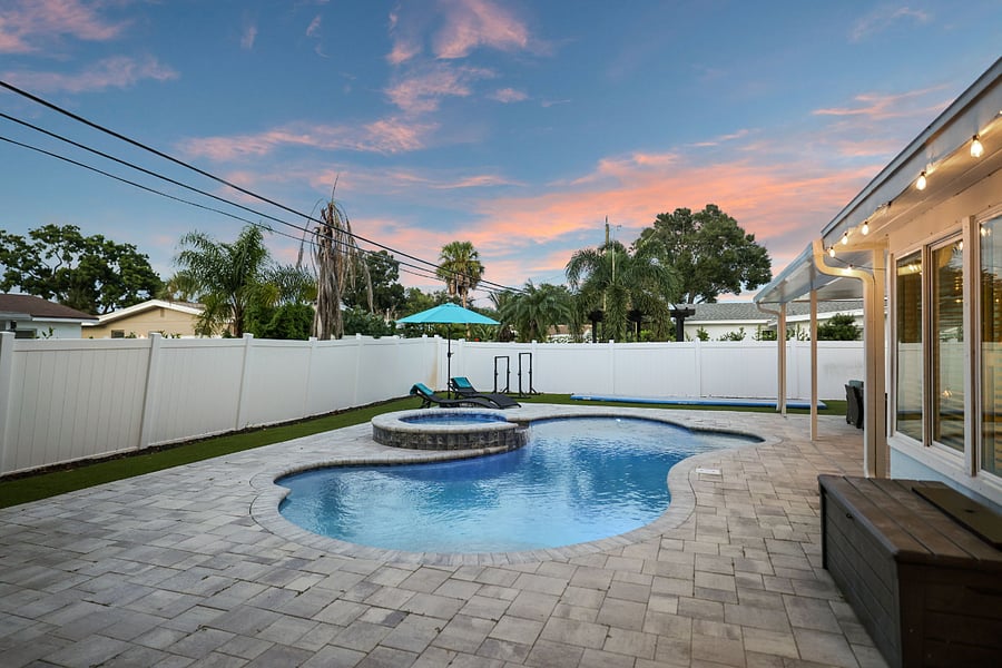 Furnished Finder property 890610_1 photo 22