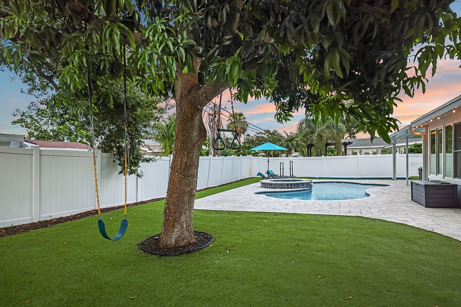 Furnished Finder property 890610_1 photo 23