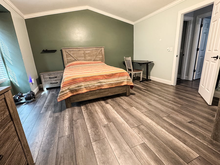 Upstairs Bedroom 1 with Queen Bed