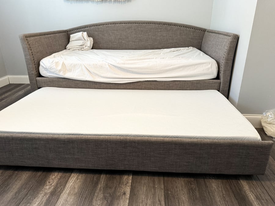 Upstairs Bedroom 2 with two twin beds