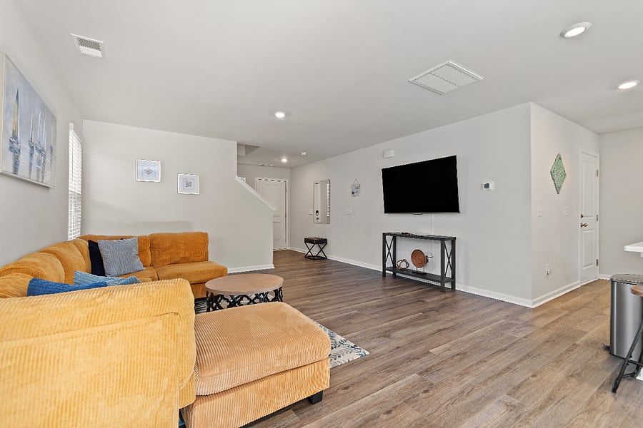Furnished Finder property 890625_1 photo 3