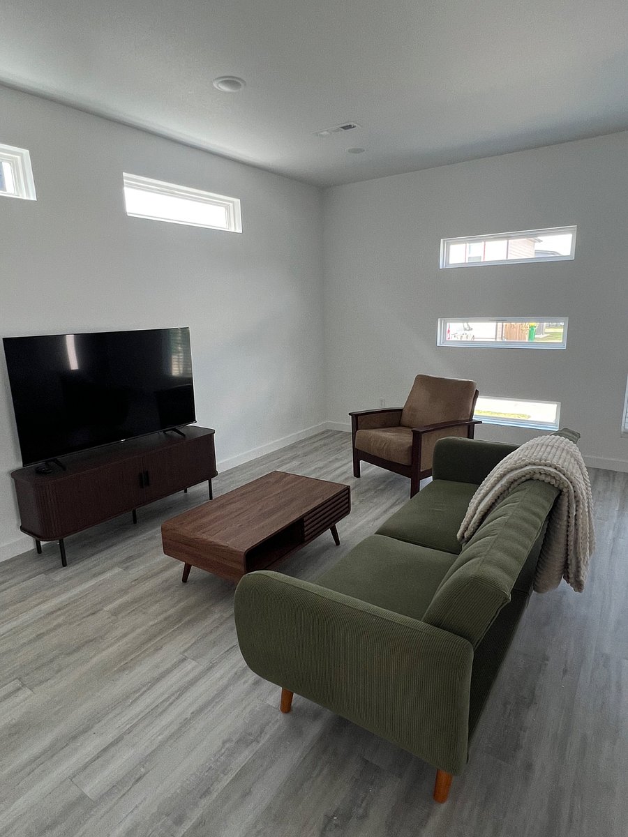 Furnished Finder property 890646_1 photo 3