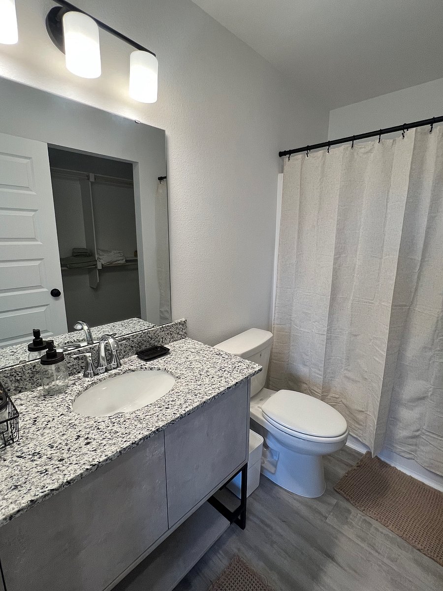 Furnished Finder property 890646_1 photo 8