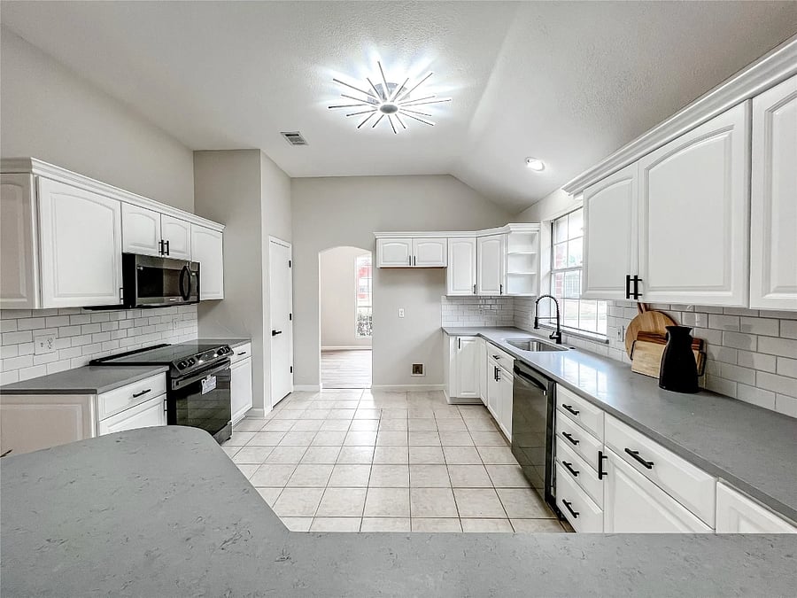 Furnished Finder property 890687_1 photo 8
