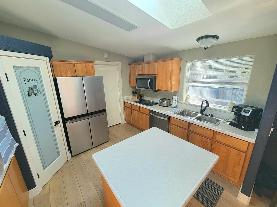 Furnished Finder property 890704_1 photo 6