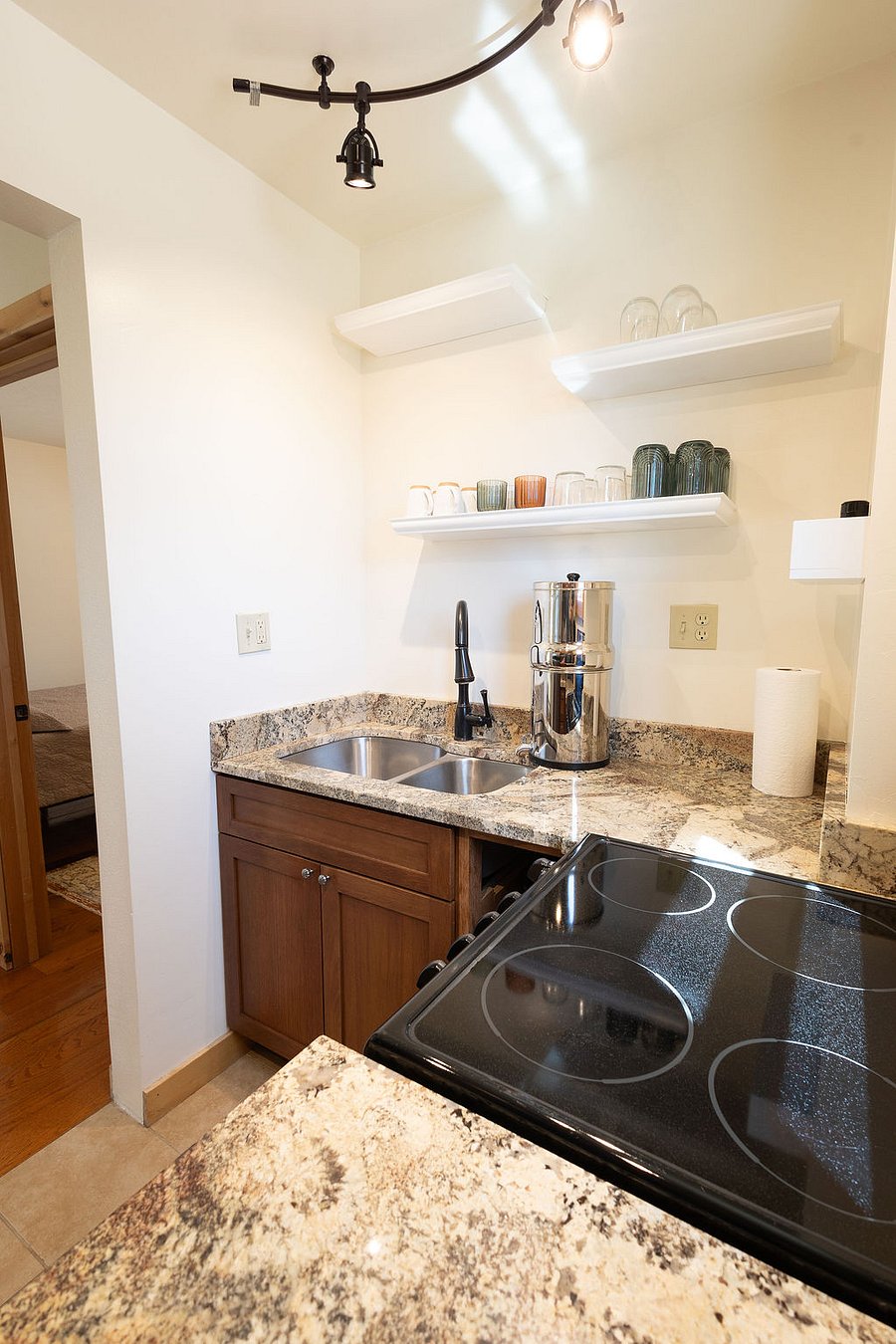 Furnished Finder property 890707_1 photo 6