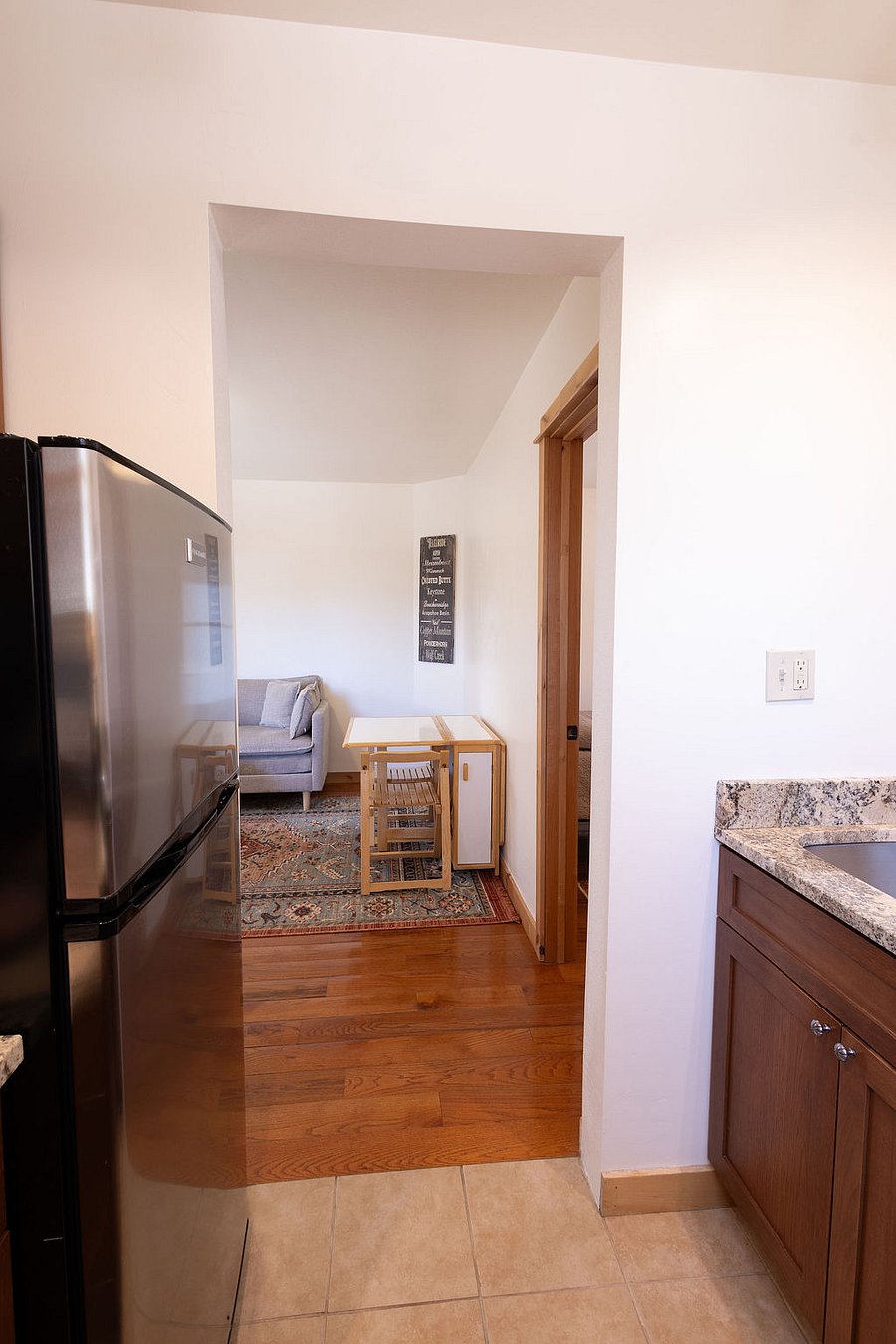 Furnished Finder property 890707_1 photo 4